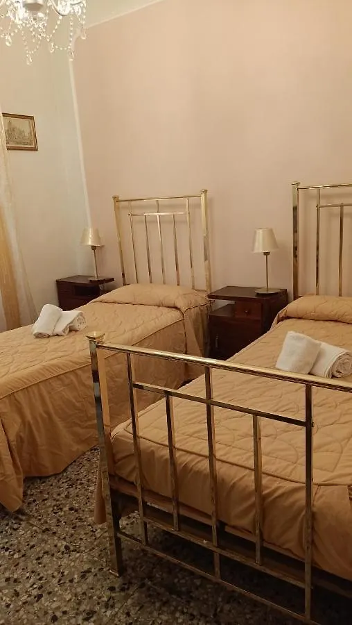 Relais Corso Storico Bed and Breakfast Πίζα Ιταλία