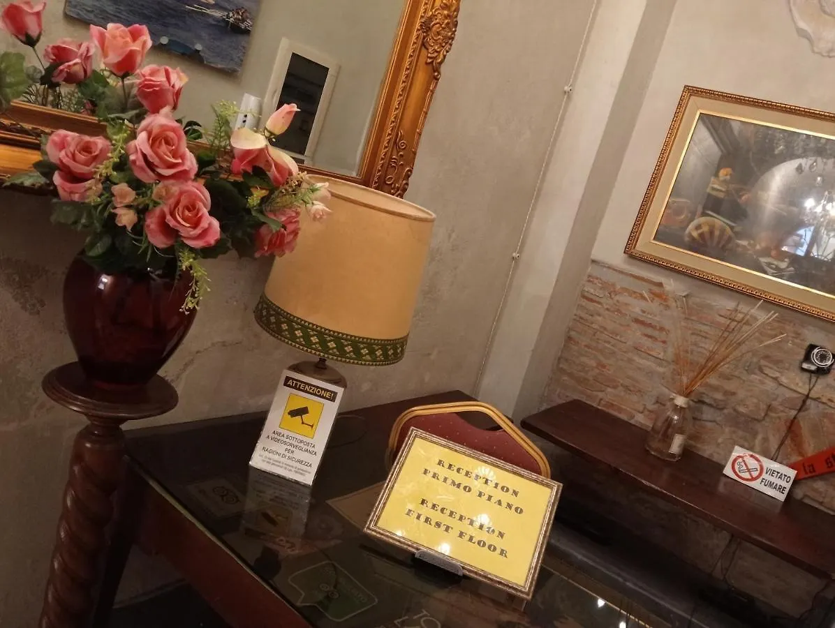 Relais Corso Storico Bed & Breakfast Pisa Italy